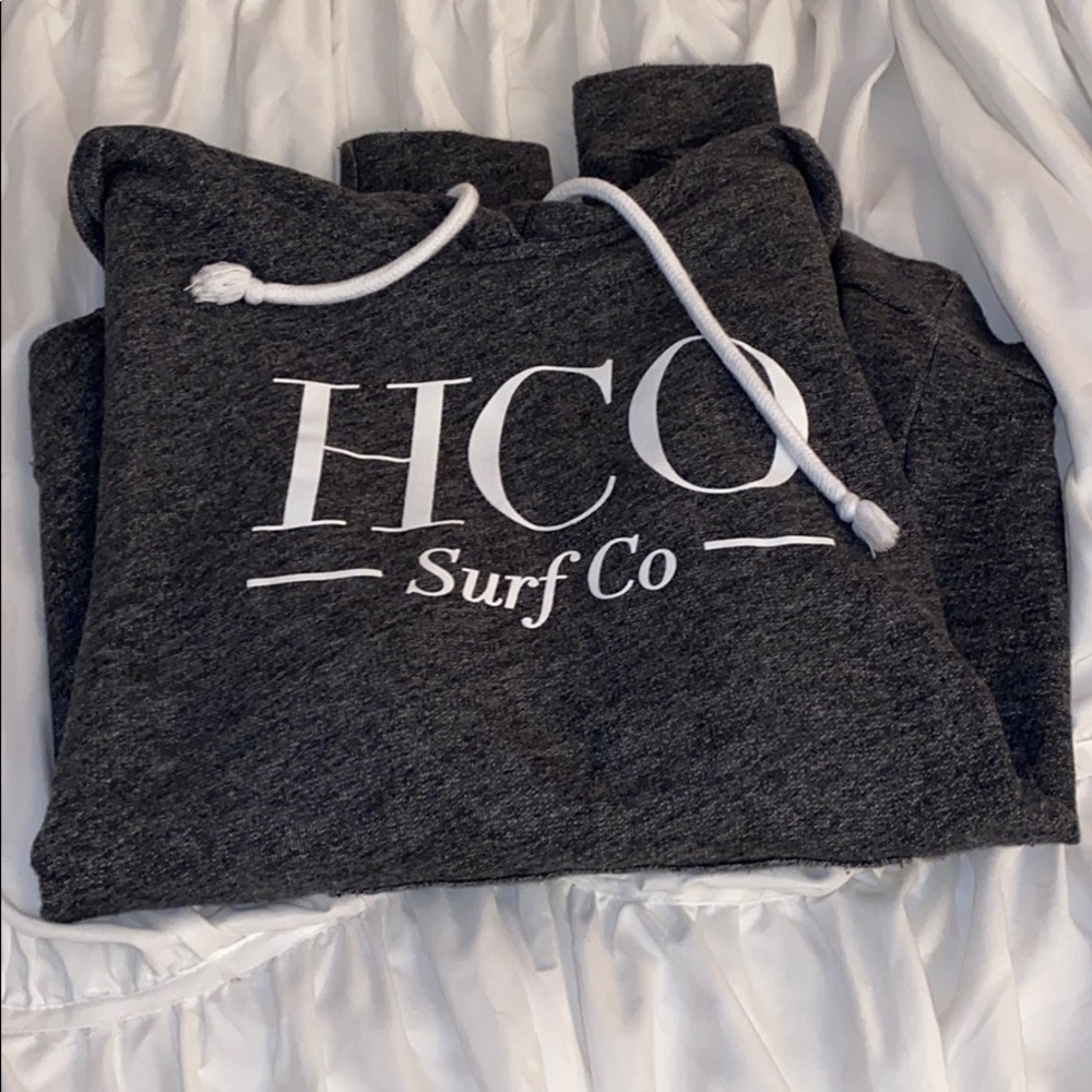 Hollister Pull Over